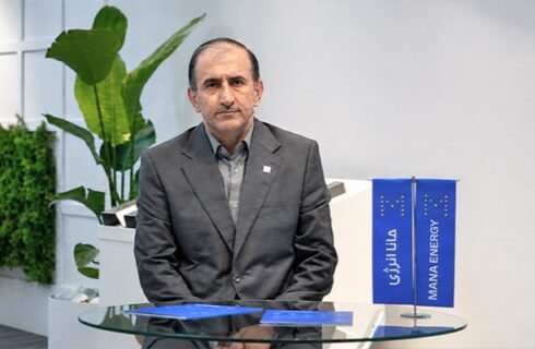 اصفهان در کانون برنامه توسعه نیروگاه‌های خورشیدی مانا انرژی
