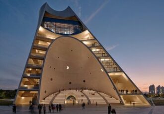 گزارش تصویری| برج خورشید؛ شاهکار معماری بر اساس انقلابین گزارش تصویری| برج خورشید؛ شاهکار معماری بر اساس انقلابین