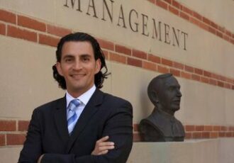 یک ایرانی مدیر مالی ایلان ماسک شد