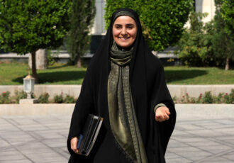 افتتاح پروژه مسکن مشارکتی شهر جدید اندیشه/ جزئیات تحویل تحویل ۷۸۰ واحد مسکونی از زبان فرزانه صادق