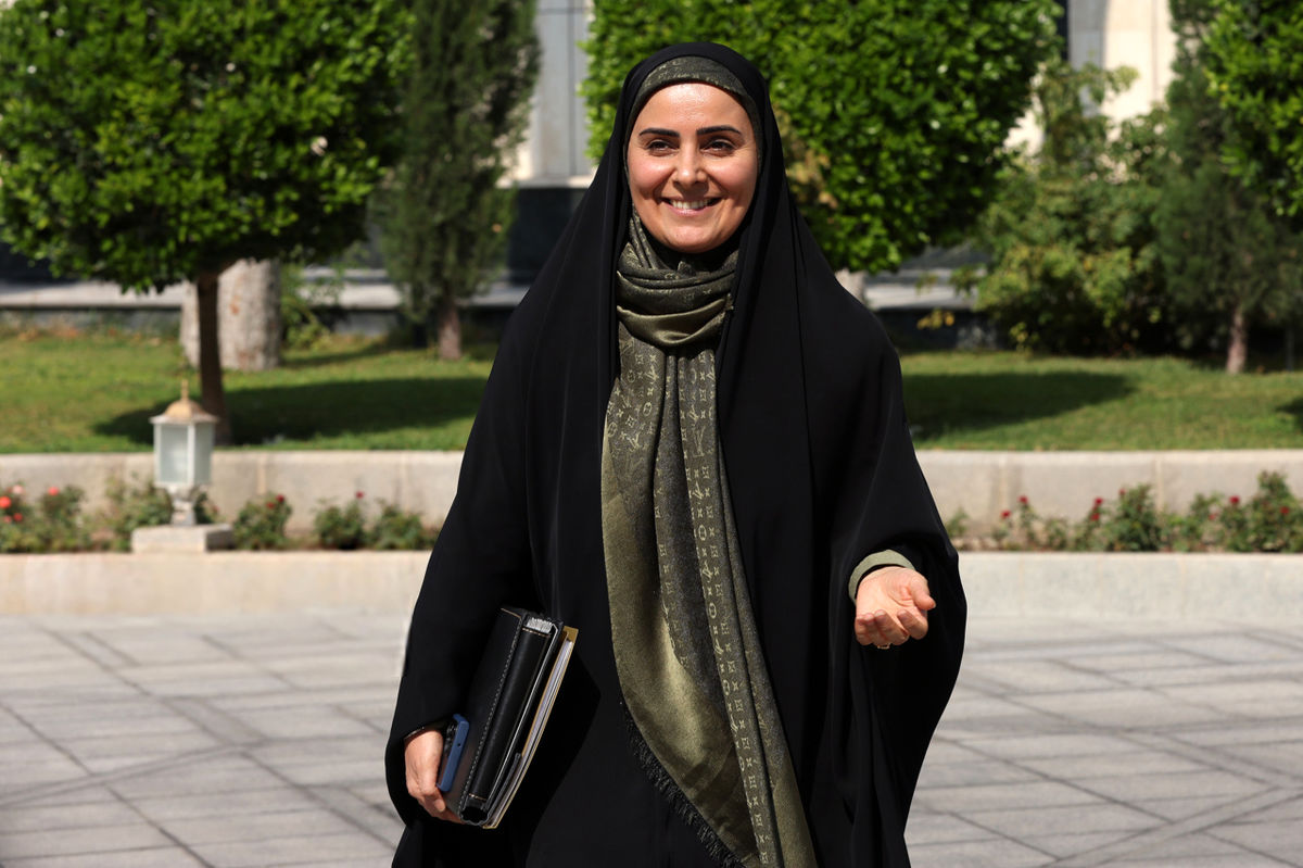 افتتاح پروژه مسکن مشارکتی شهر جدید اندیشه/ جزئیات تحویل تحویل ۷۸۰ واحد مسکونی از زبان فرزانه صادق افتتاح پروژه مسکن مشارکتی شهر جدید اندیشه/ جزئیات تحویل تحویل ۷۸۰ واحد مسکونی از زبان فرزانه صادق