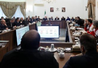 بررسی برنامههای ایمنی و ترافیکی نوروز ۱۴۰۴ در شورای عالی حمل و نقل بررسی برنامههای ایمنی و ترافیکی نوروز ۱۴۰۴ در شورای عالی حمل و نقل