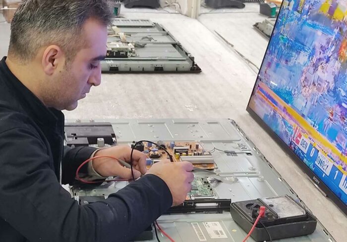 ۵ نشانهی خرابی تلویزیون که نباید نادیده بگیرید ۵ نشانهی خرابی تلویزیون که نباید نادیده بگیرید