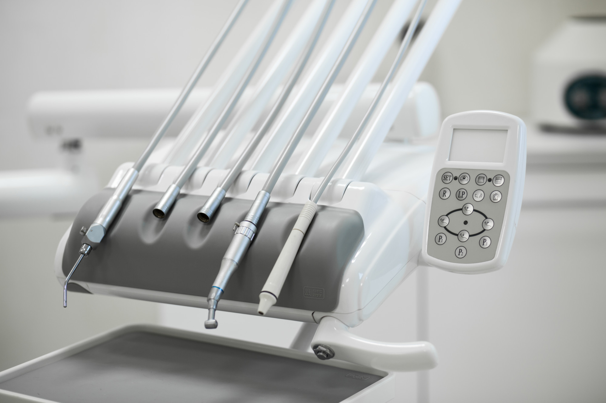 تفاوت تجهیزات دندانپزشکی ایران با خارجی؟ کدام بهتر است؟ تفاوت تجهیزات دندانپزشکی ایران با خارجی؟ کدام بهتر است؟