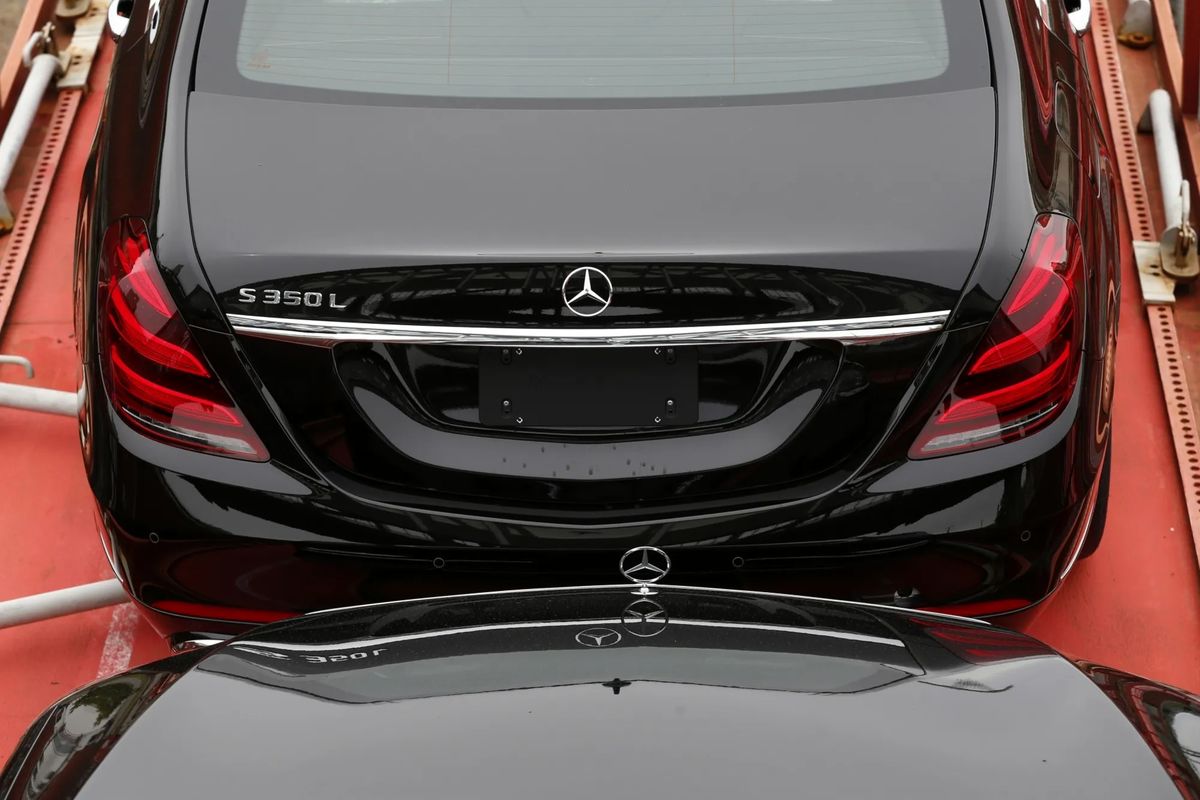 صاحبان این خودروها ترسیدند / بازار خودرو خود را آماده کاهش قیمت می کند؟