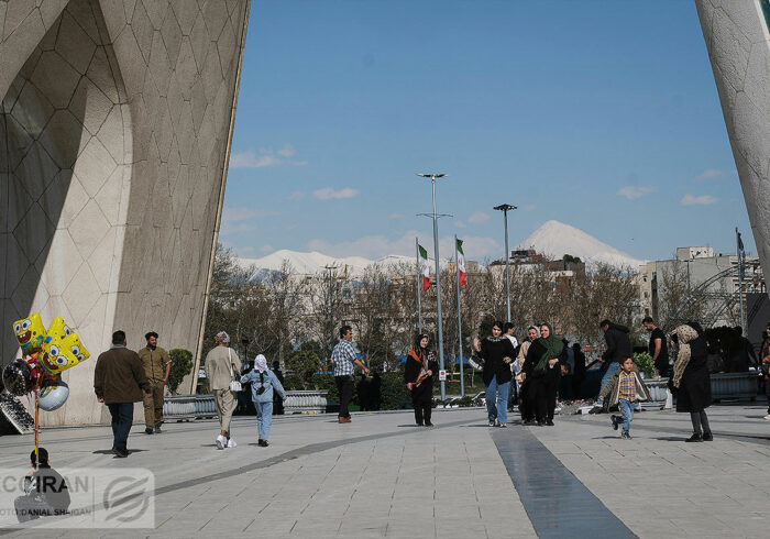 هوای تهران گرمتر میشود/ هشدار باد شدید و رعد و برق در ارتفاعات هوای تهران گرمتر میشود/ هشدار باد شدید و رعد و برق در ارتفاعات