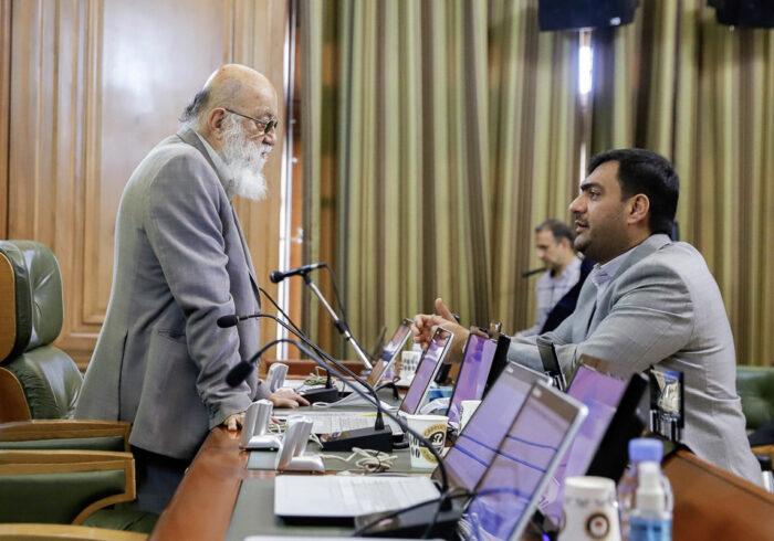 کفاشانِ پرخطر، در آستانه کوچ از بازار کفاشانِ پرخطر، در آستانه کوچ از بازار
