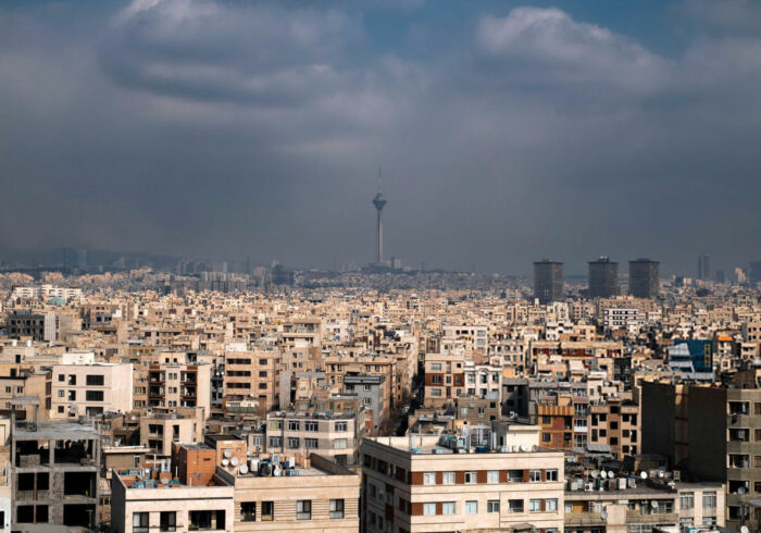 هشدار وزش بادهای شدید در تهران تا 2 روز آینده هشدار وزش بادهای شدید در تهران تا ۲ روز آینده