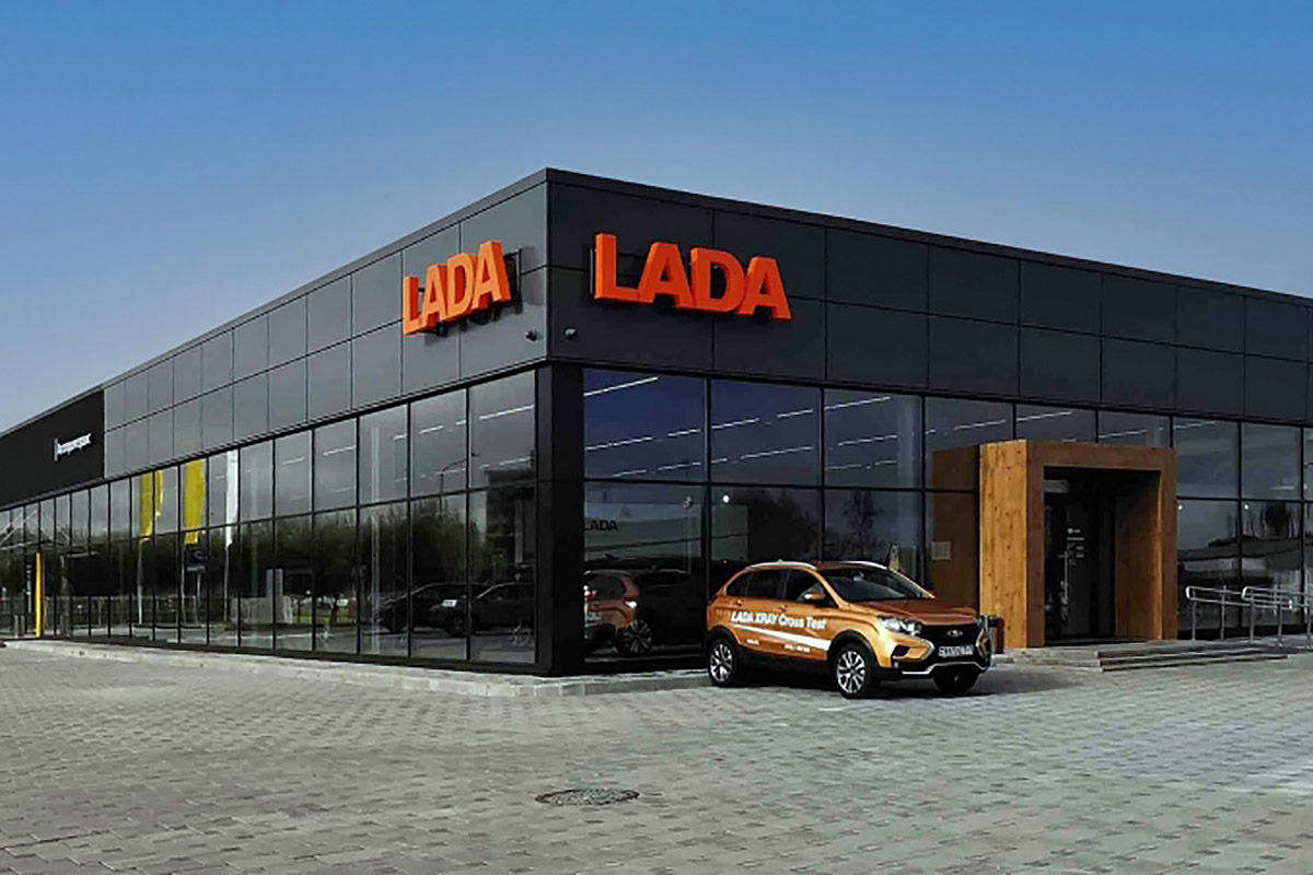 ورود خودروساز روسی «لادا» به ایران/ مجلس نسبت به تکرار تجربه خودروهای بیکیفیت هشدار داد ورود خودروساز روسی «لادا» به ایران/ مجلس نسبت به تکرار تجربه خودروهای بیکیفیت هشدار داد