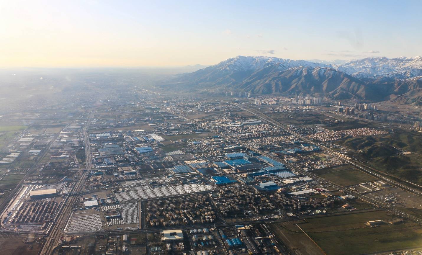 تاثیر رشد صنعتی کرج بر بازار کاریابی این شهر