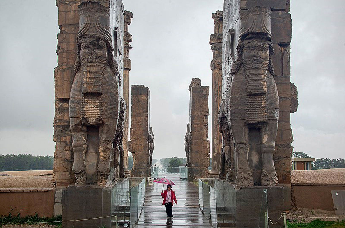 صدور سند مالکیت برای تخت‌ جمشید