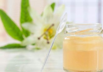 اگر قصد خرید ژل رویال دارید، این نکات طلایی را از دست ندهید!