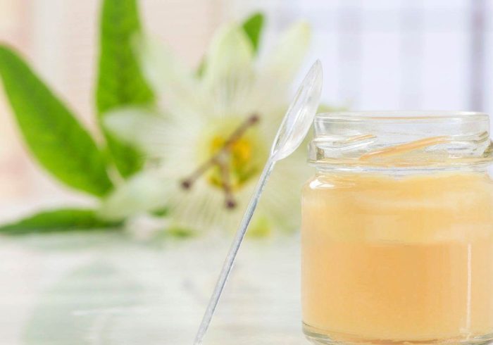 اگر قصد خرید ژل رویال دارید، این نکات طلایی را از دست ندهید! اگر قصد خرید ژل رویال دارید، این نکات طلایی را از دست ندهید!