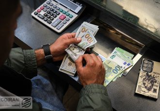 بیت‌کوین، تتر را به دلار نزدیک کرد