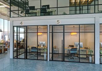 چرا پارتیشن شیشهای و شیشه بالکنی پیشتاز دکوراسیون داخلی هستند؟ چرا پارتیشن شیشهای و شیشه بالکنی پیشتاز دکوراسیون داخلی هستند؟