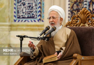 آیت الله جوادی آملی: بسیاری از انسان‌ها در خواب غفلت به سر می برند