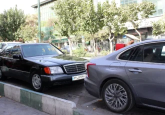 اثر افزایش قیمت دلار در بازار خودرو / بازار خودرو در رکود کامل