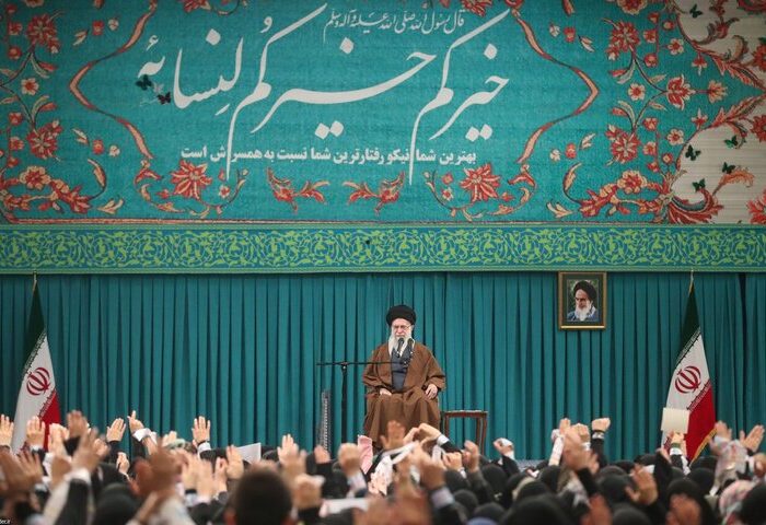 الگوی زن تراز در نگاه رهبر انقلاب؛ انسان عرشی و کنشگر اجتماعی الگوی زن تراز در نگاه رهبر انقلاب؛ انسان عرشی و کنشگر اجتماعی