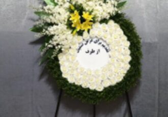 تعرفه تاج گل مناسب ترحیم؛ راهنمای کامل انتخاب و قیمت‌گذاری در سال ۱۴۰۴