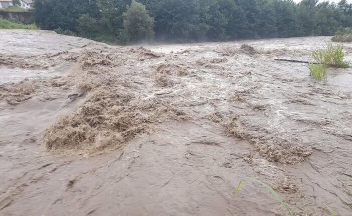 خروش شبانه رودخانه سدیچ جاسک