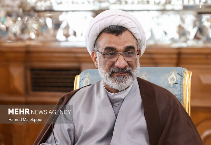 خسروپناه: مدعی هستیم که چرا غرب نهاد خانواده را متلاشی میکند خسروپناه: مدعی هستیم که چرا غرب نهاد خانواده را متلاشی میکند