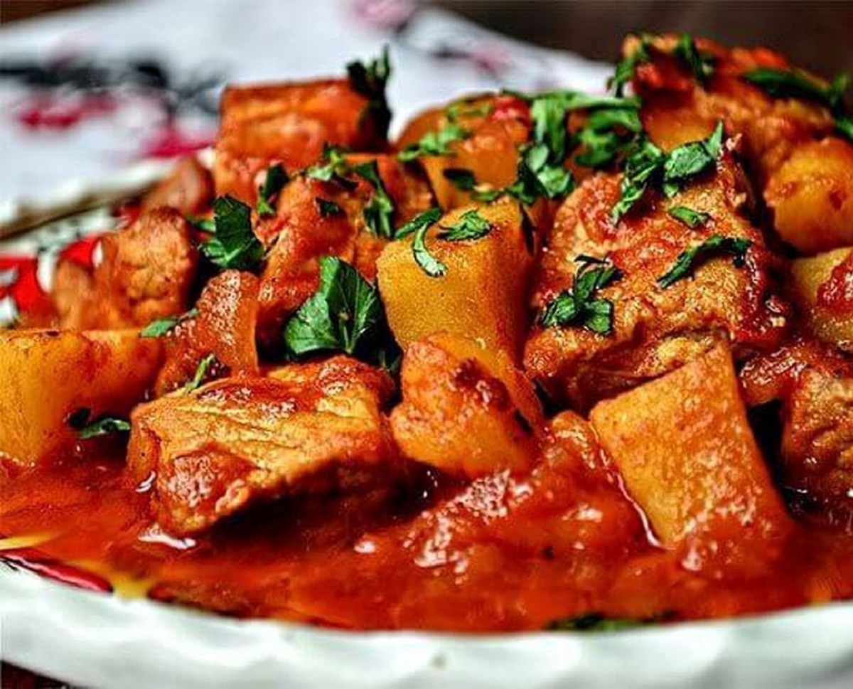 راز خوشمزگی تاسکباب سنتی / دستور پخت مرحلهبهمرحله و خانگی به روش اصیل تهرانی راز خوشمزگی تاسکباب سنتی / دستور پخت مرحلهبهمرحله و خانگی به روش اصیل تهرانی