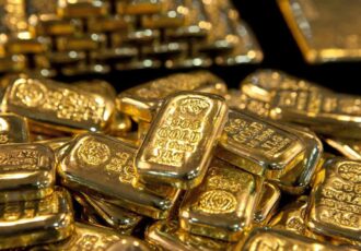 طلا بخریم یا نه؟/ رکورد ۳۵ هزار میلیارد تومانی ورود پول به صندوق‌های طلا