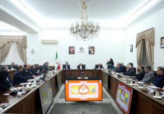 عارف: باید بستر لازم برای نقش‌آفرینی توان‌یابان در جامعه فراهم شود