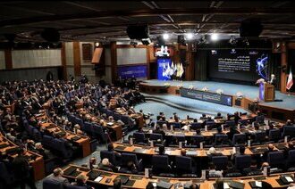 عارف: در آستانه یک جهش دیجیتال هستیم/ میتوانیم ایران را به هاب منطقه فناوری اطلاعات و ارتباطات تبدیل کنیم عارف: در آستانه یک جهش دیجیتال هستیم/ میتوانیم ایران را به هاب منطقه فناوری اطلاعات و ارتباطات تبدیل کنیم