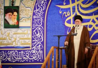علم‌الهدی: گرانی‌ها از روزانه به ساعت‌به‌ساعت رسیده است