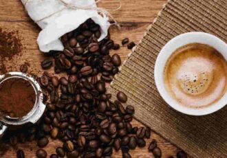 فال قهوه روزانه چهارشنبه ۱۲ آذر ۱۴۰۴/ راز‌های نهفته در فنجان خود را بخوانید