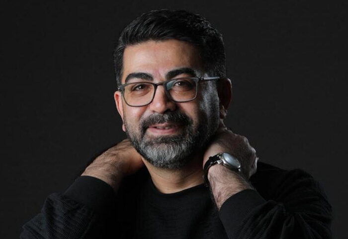 فرزاد حسنی با «کاپوتاژ» به تئاتر میآید فرزاد حسنی با «کاپوتاژ» به تئاتر میآید