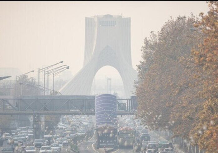 فوری؛  آغاز جلسه کارگروه اضطرار آلودگی هوای تهران / مدارس تهران فردا شنبه ۶ دی ۱۴۰۴ تعطیل شد؟