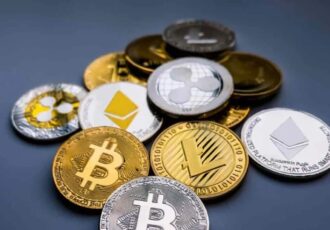 قیمت ارز‌های دیجیتال امروز شنبه ۲۲ آذر ۱۴۰۴ / بیت‌کوین و اتریوم صعود کردند