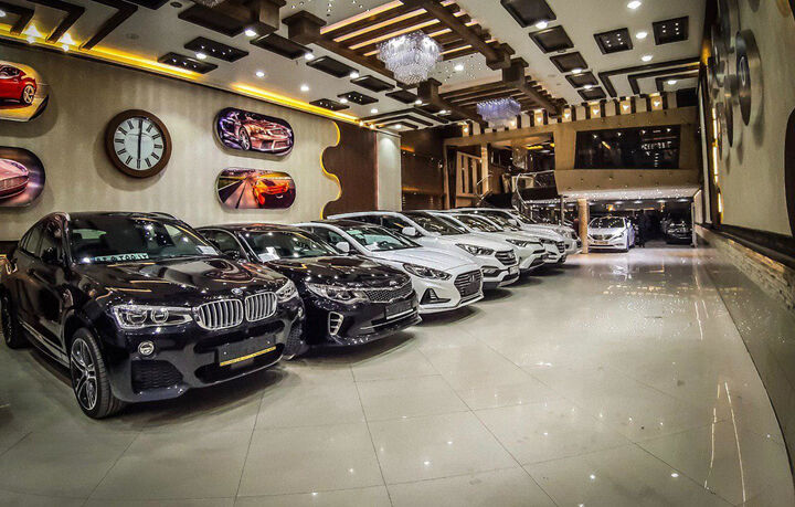 واکنش سرد بازار ماشین به افزایش قیمت بنزین | برخی خودروهای مونتاژی و وارداتی گران شدند