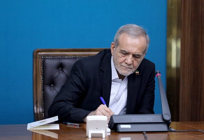 پیام تبریک پزشکیان به مناسبت میلاد حضرت مسیح (ع)