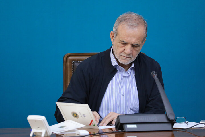 پیام تسلیت رئیس جمهور به سقاب اصفهانی پیام تسلیت رئیس جمهور به سقاب اصفهانی