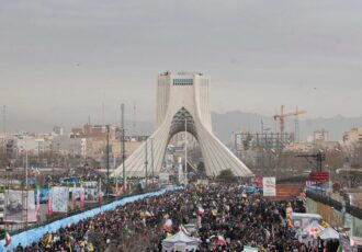 آسوشیتدپرس: ایرانی‌ها با وجود فشار آمریکا جشن انقلاب را برگزار کردند