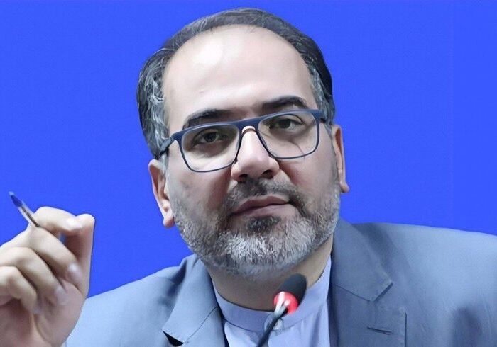 اکبری: حق مردم تنها با تلاش مخلصانه و کارآمدی جوانانه ادا می‌شود