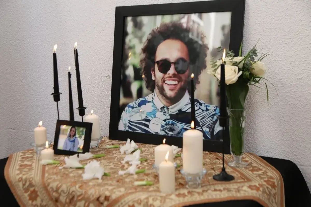 حضور بازیگران مشهور در مراسم یکی از جانباختگان دی ماه+ عکس