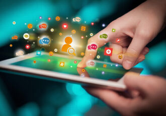 گدایی تأیید در اینستاگرام و ایکس، عزت را می‌کشد/«عزت دیجیتال» چیست؟