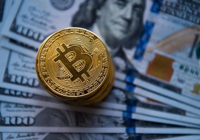 گزارش بلومبرگ از سقوط مجدد بیت کوین/ اعتماد سرمایهگذاران کاهش یافت گزارش بلومبرگ از سقوط مجدد بیت کوین/ اعتماد سرمایهگذاران کاهش یافت